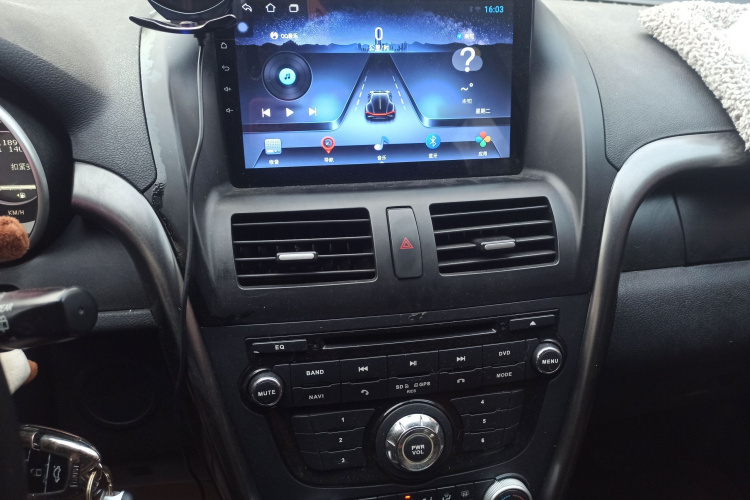 奔腾X80 2015款 2.0L 自动舒适周年纪念型局部细节16