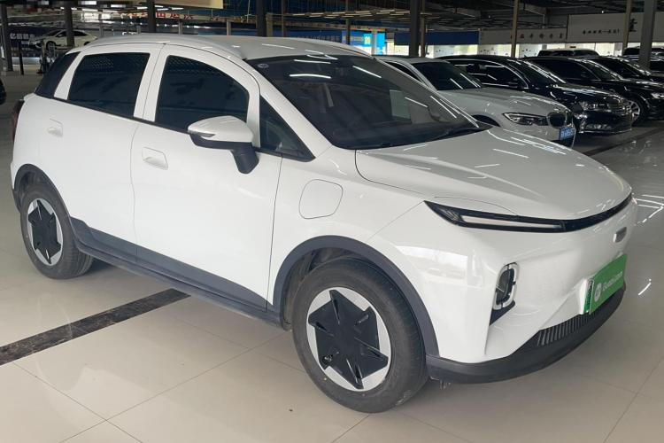 吉利几何E萤火虫 2024款 301km 流光车身外观6002