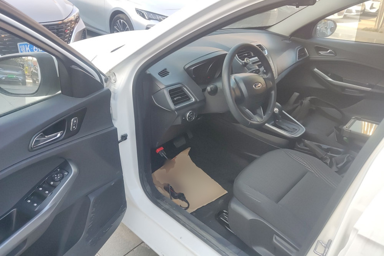 福特 福睿斯 2019款 1.5L 自动质享型中控内饰20