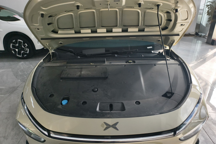 小鹏P7+ 2024款 超长续航 Max机舱底盘24