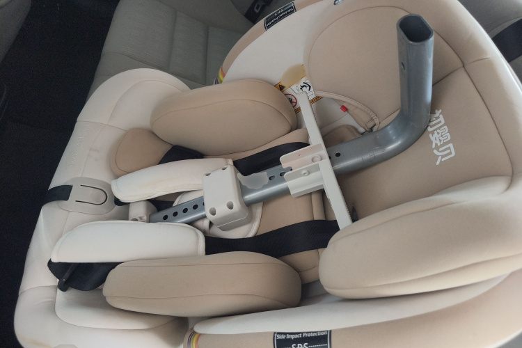 马自达6 2013款 2.0L 自动时尚型中控内饰7004