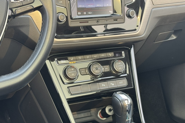 大众 2016款 途安L 280TSI DSG豪华版局部细节18