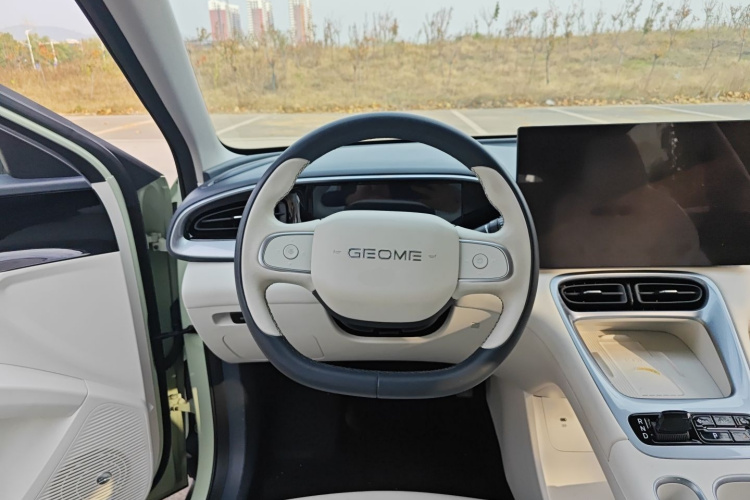 吉利银河 星愿 2025款 UP 410km 探索+版局部细节13