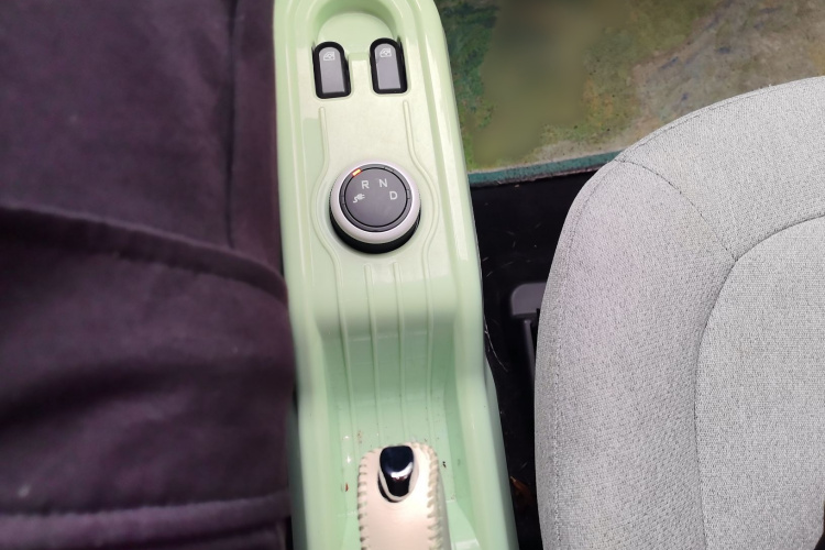 五菱汽车 宏光MINIEV 2022款 自在款 磷酸铁锂局部细节18