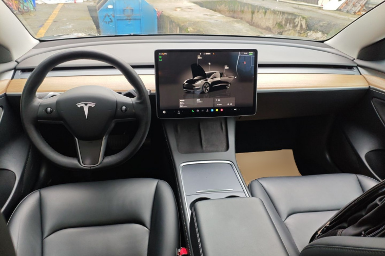 特斯拉 Model 3 2022款 后轮驱动版中控内饰12