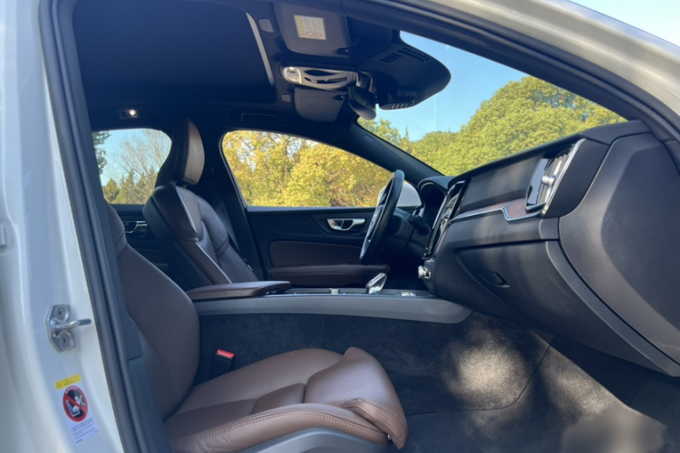 沃尔沃S60 2022款 B4 智远豪华版中控内饰7004