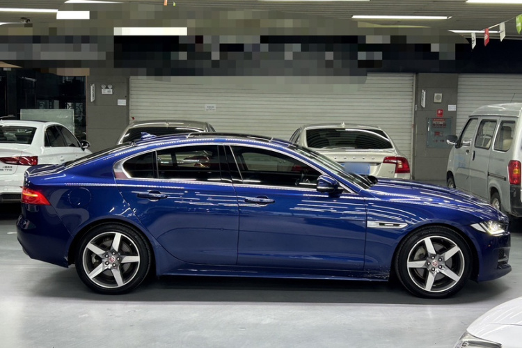 捷豹XE 2015款 2.0T 240PS R-Sport车身外观6002