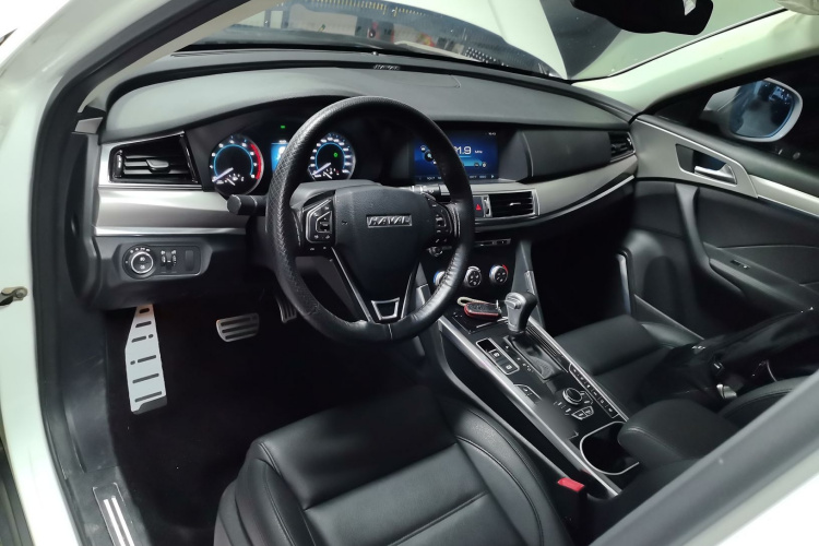 哈弗H7 2017款 红标H7 2.0T 自动豪华型中控内饰12