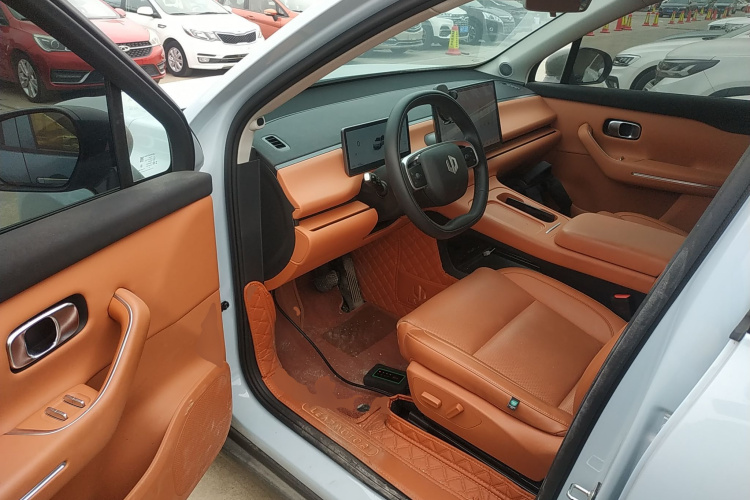 零跑汽车 零跑C10 2024款 530舒享版中控内饰7003