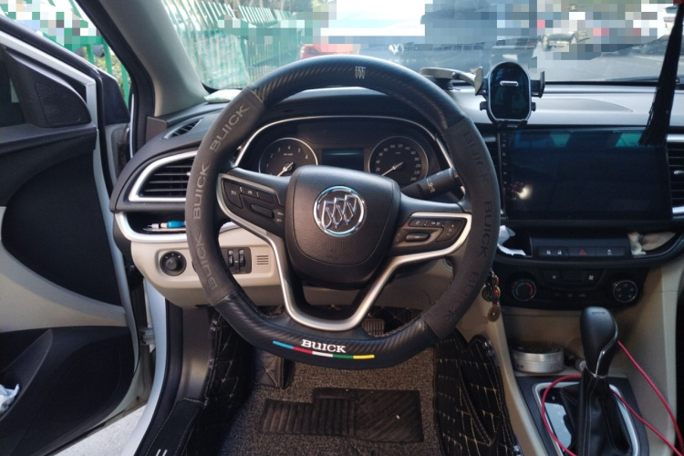 别克 英朗 2018款 15T 双离合精英型 国V中控内饰13