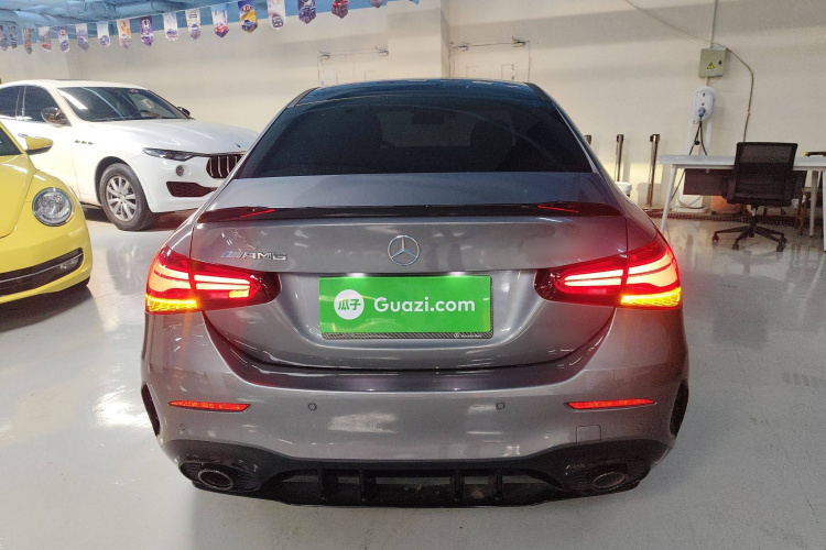 奔驰A级AMG 2024款 AMG A 35 L 4MATIC车身外观6