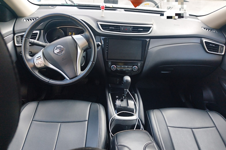 日产 奇骏 2014款 2.0L CVT舒适版 2WD中控内饰12