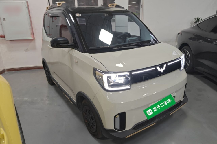 五菱汽车 宏光MINIEV 2022款 GAMEBOY 200km 玩咖款 磷酸铁锂车身外观3