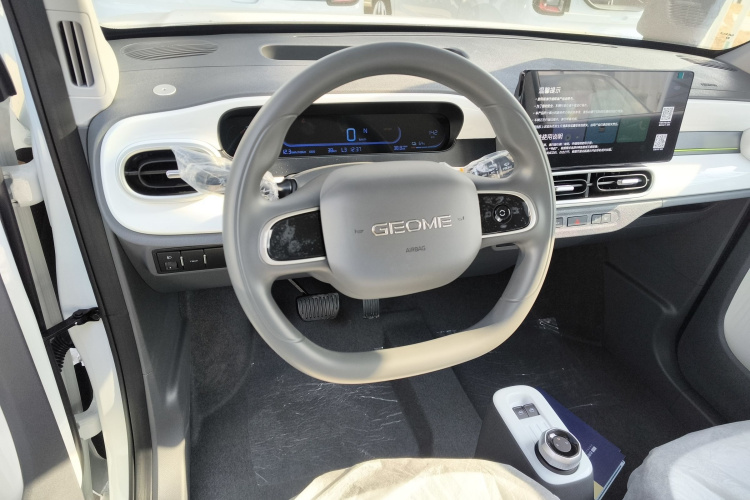 吉利银河 熊猫 2025款 210km 元气熊局部细节13