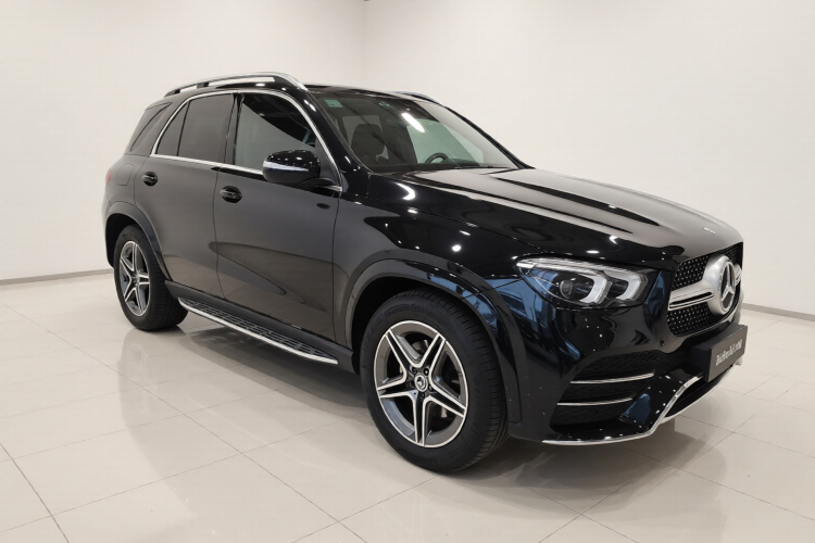 奔驰GLE 2021款 GLE 450 4MATIC 动感型车身外观3