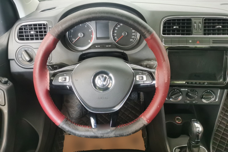 大众 Polo 2016款 1.6L 自动舒适型中控内饰13