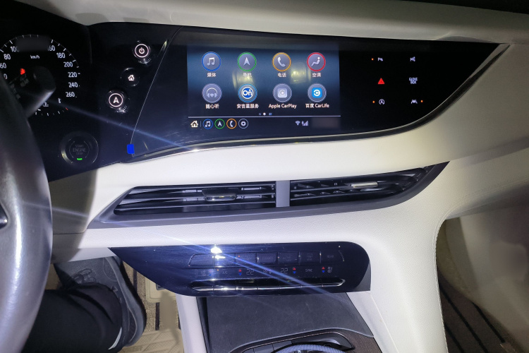 别克 昂科旗 2020款 28T 四驱Avenir艾维亚局部细节16