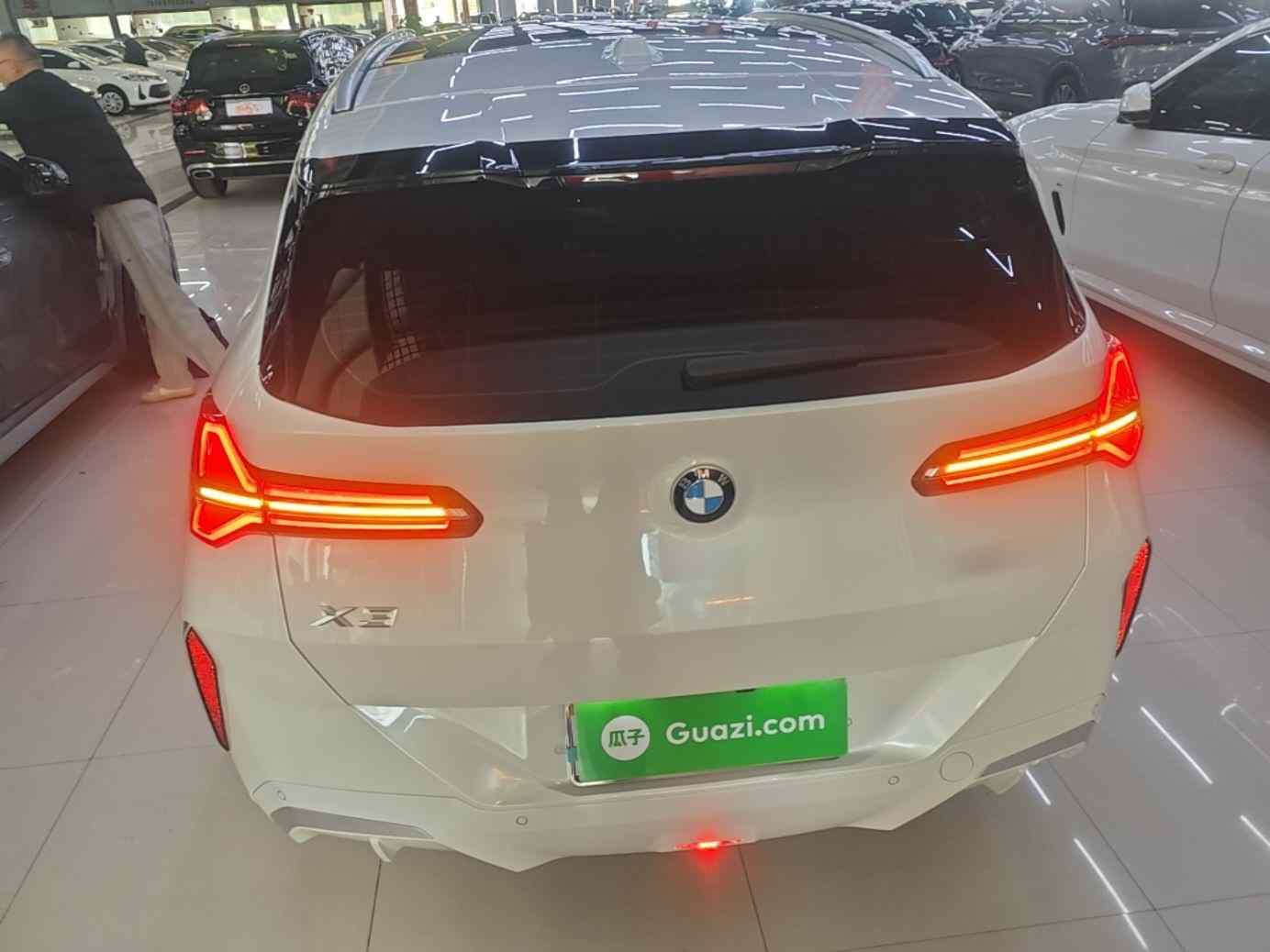 宝马X3 2025款 改款 xDrive25L 豪华套装(3)