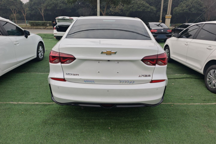 雪佛兰 科鲁泽 2024款 1.5L 双离合悦享版车身外观6