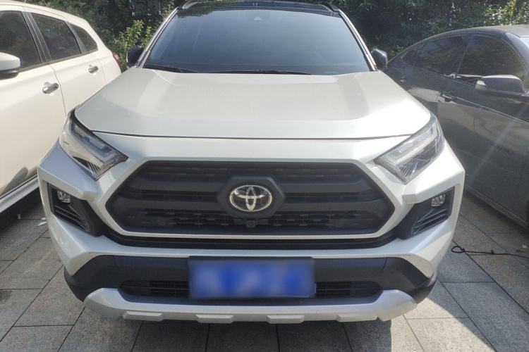 丰田 RAV4荣放 2023款 2.0L CVT四驱探险Plus版车身外观6001