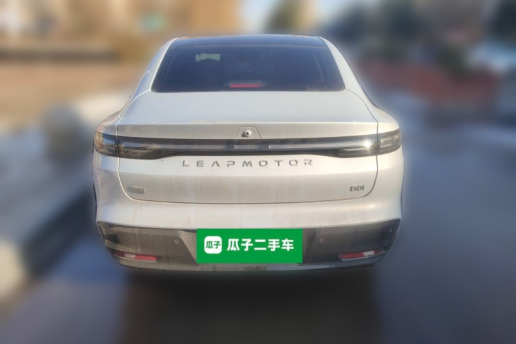 零跑汽车 零跑B01 2025款 650激光雷达版车身外观6