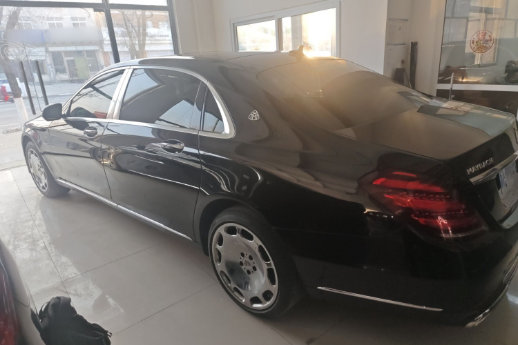 奔驰 迈巴赫S级 2020款 S 450 4MATIC车身外观4