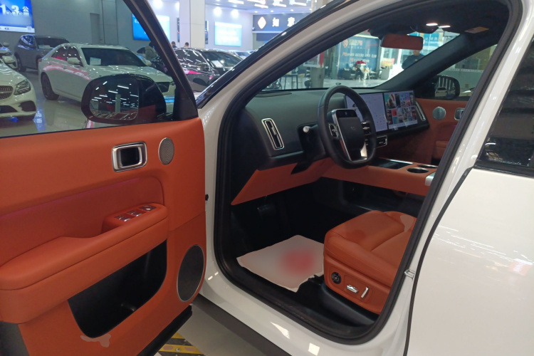 理想汽车 理想L6 2024款 Max中控内饰7003