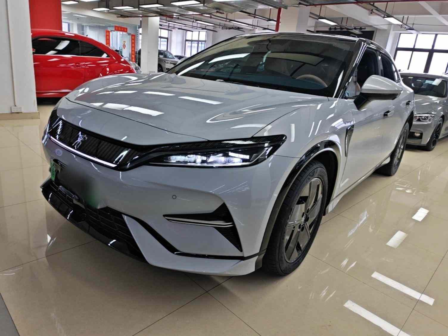 比亚迪 宋L EV 2024款 550km 卓越型(2)