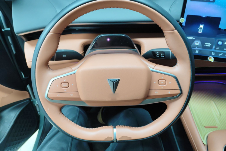 深蓝汽车 深蓝S07 2023款 200Max增程版中控内饰13