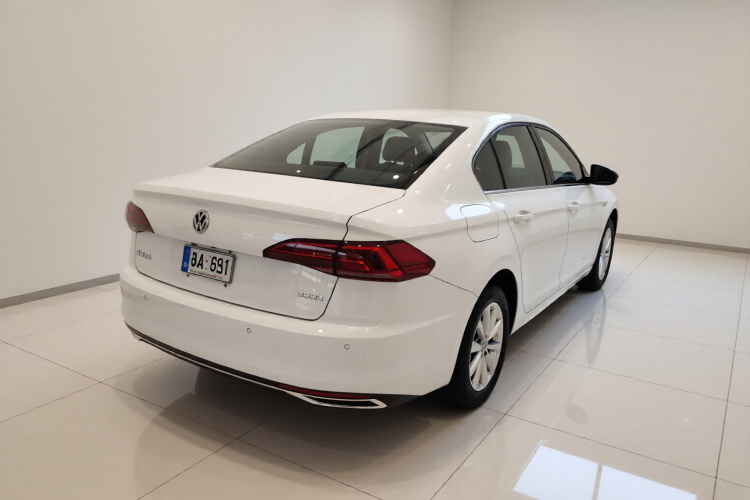 大众 宝来 2019款 改款 1.5L 自动精英型 国V车身外观7