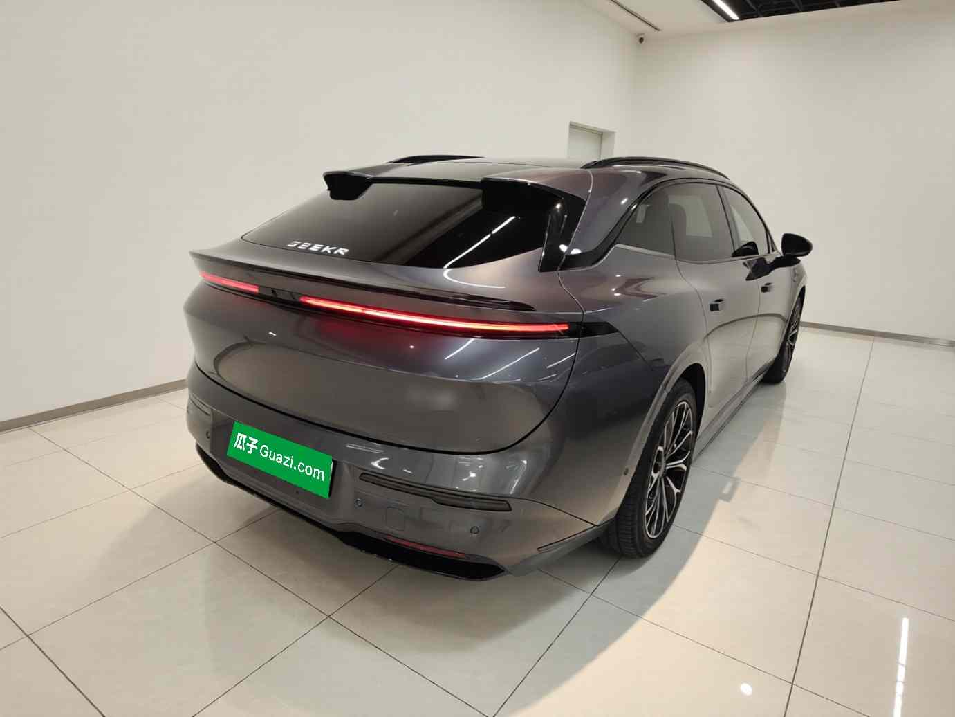 极氪007GT 2025款 后驱智驾版 75kWh(4)