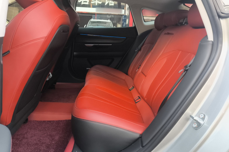 小鹏P7 2022款 625E中控内饰21