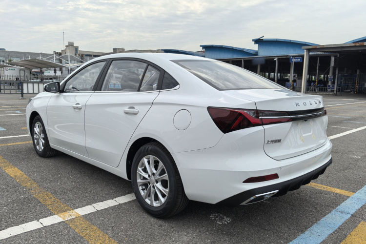 荣威i5 2023款 1.5L CVT豪华版车身外观6003