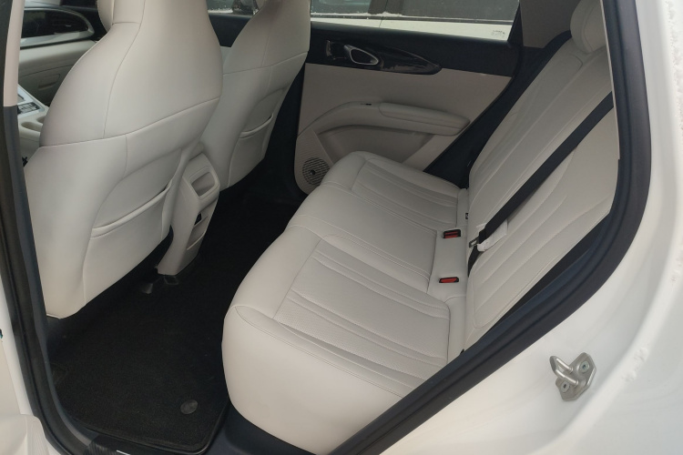 吉利银河 星愿 2025款 310km 梦想版中控内饰7004