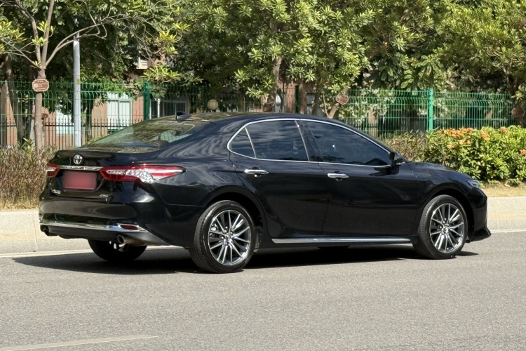 丰田 凯美瑞 2023款 2.5G 豪华版车身外观6006