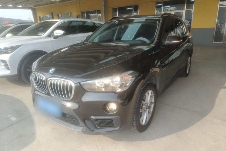 宝马X1 2019款 sDrive18Li 时尚型车身外观1