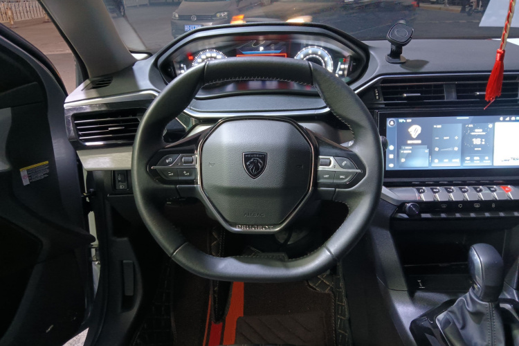 标致408 2022款 1.6T 追光版局部细节13