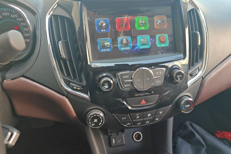 雪佛兰 科鲁兹 2016款 1.5L 自动豪华版局部细节16