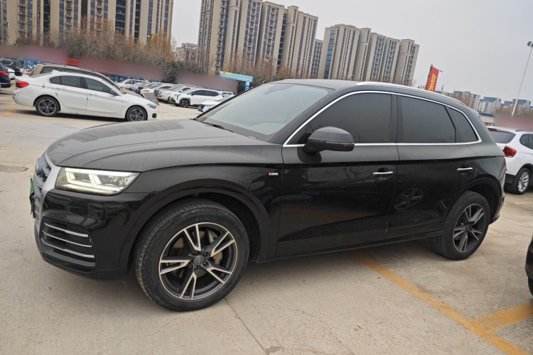 奥迪Q5L 2018款 40 TFSI 荣享时尚型 国V车身外观4