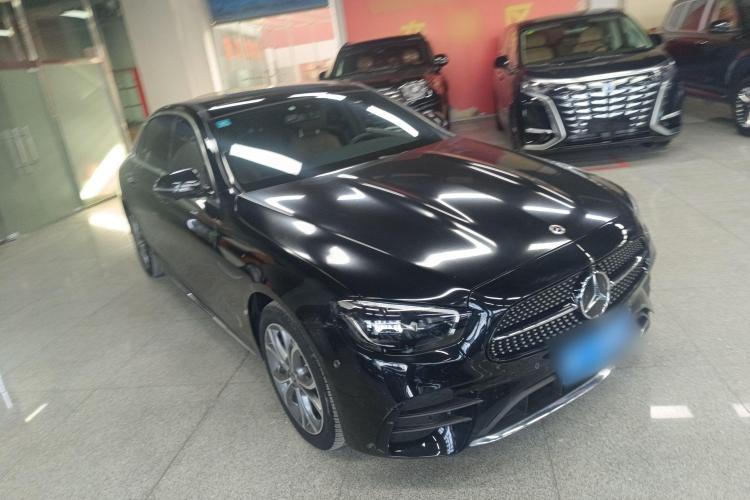 奔驰E级 2023款 E 300 L 运动时尚型车身外观6002