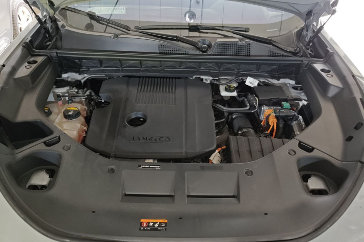 领克01 2023款 1.5TD EM-F PM机舱底盘24