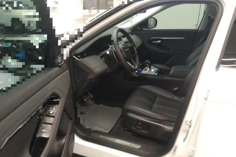 路虎 揽胜极光 2023款 极光L 249PS 豪华版中控内饰20