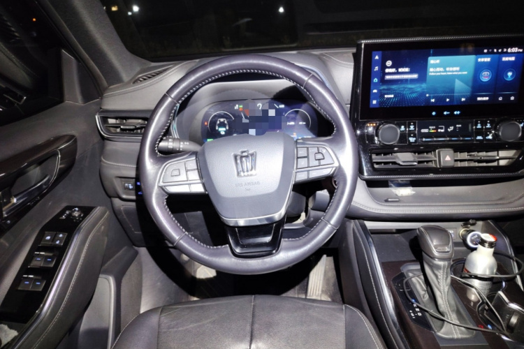 丰田 皇冠陆放 2021款 2.5L HEV四驱尊贵版中控内饰13