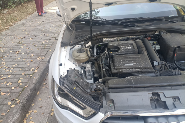 奥迪A3 2016款 Limousine 35 TFSI 风尚型局部细节9006