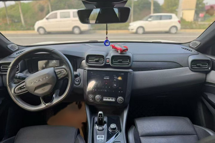 领克03 2021款 1.5TD DCT劲Pro中控内饰7002