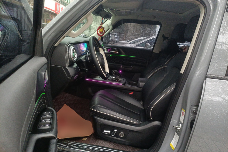 坦克300 2023款 越野版 2.0T 征服者局部细节19