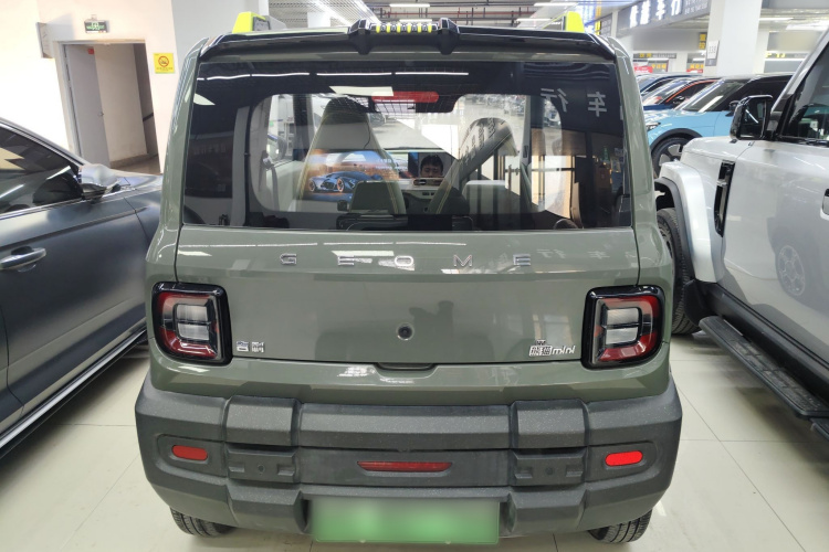 吉利银河 2025款 210km 熊猫骑士车身外观6