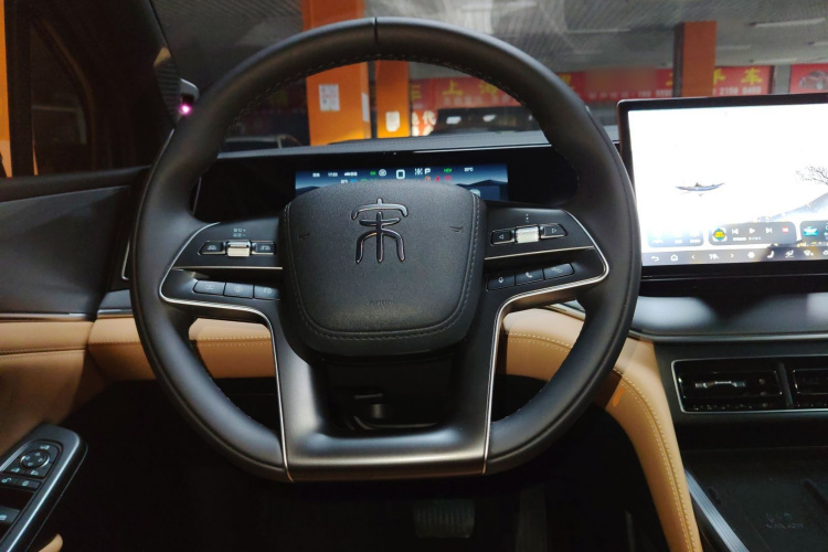 比亚迪 宋L DM-i 2024款 112km 超越型中控内饰13