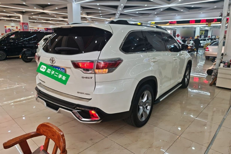 丰田 汉兰达 2017款 2.0T 四驱豪华版 7座车身外观6005