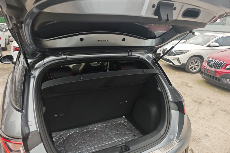 比亚迪 海豚 2021款 405km 时尚版机舱底盘23